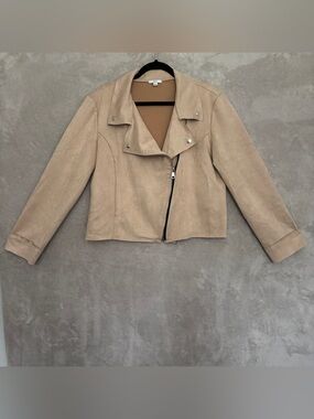 Kaktus Cropped Faux Suede  Moto Jacket in Tan